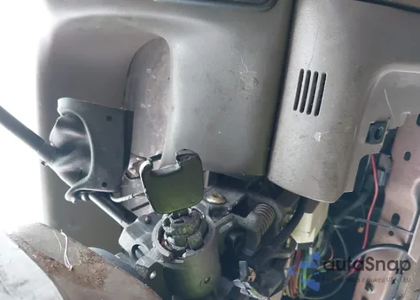 2001 Ford Super Duty F-350 Srw Lariat/Xl/Xlt z USA, uszkodzony, nr VIN 1FTSW31F01ED11508